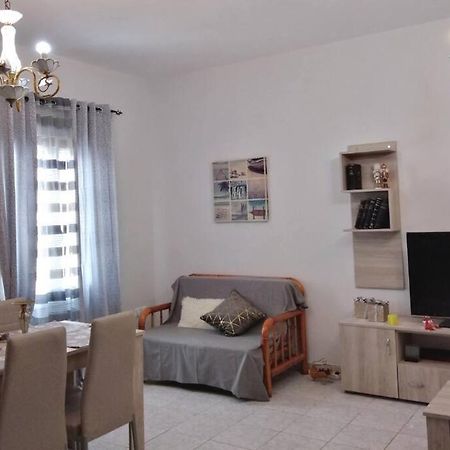 Vion Place Pilos Buitenkant foto